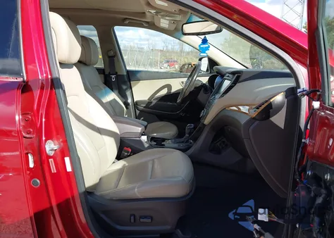 2014 Hyundai Santa Fe Sport 2.4L z USA, uszkodzony, nr VIN 5XYZU3LB2EG227282